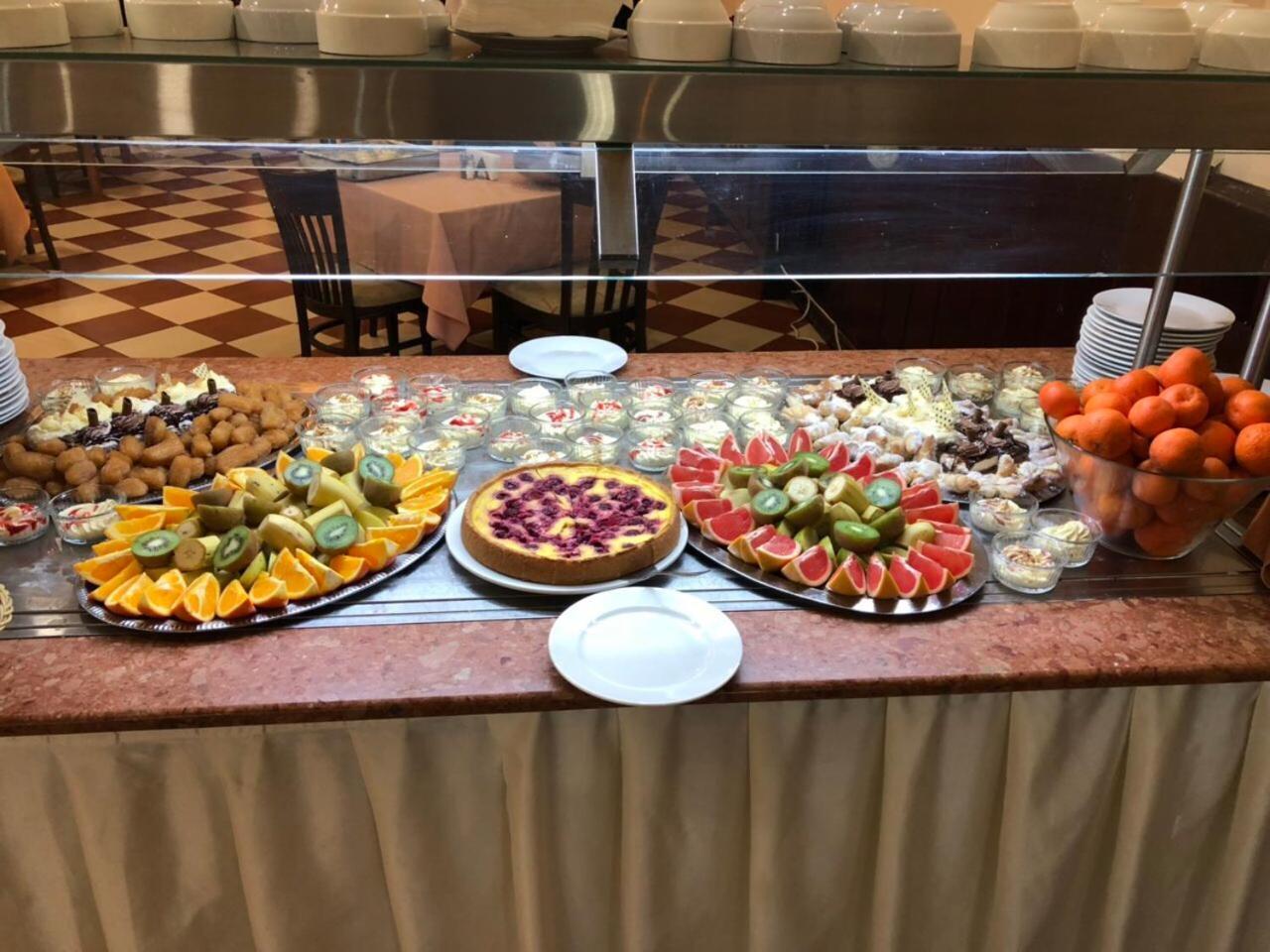Flora Hotel - Apartments Μπόροβετς Εξωτερικό φωτογραφία